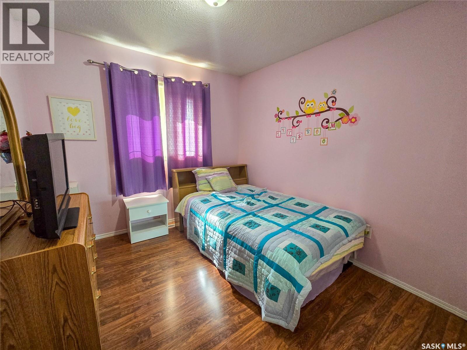 15 Mackenzie Drive, Yorkton, SK - Indoor Photo Showing Bedroom