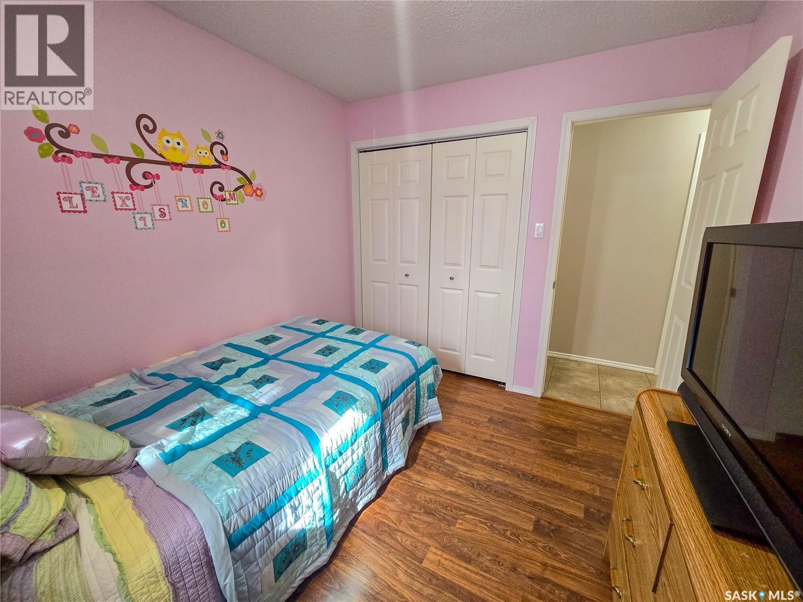 15 Mackenzie Drive, Yorkton, SK - Indoor Photo Showing Bedroom