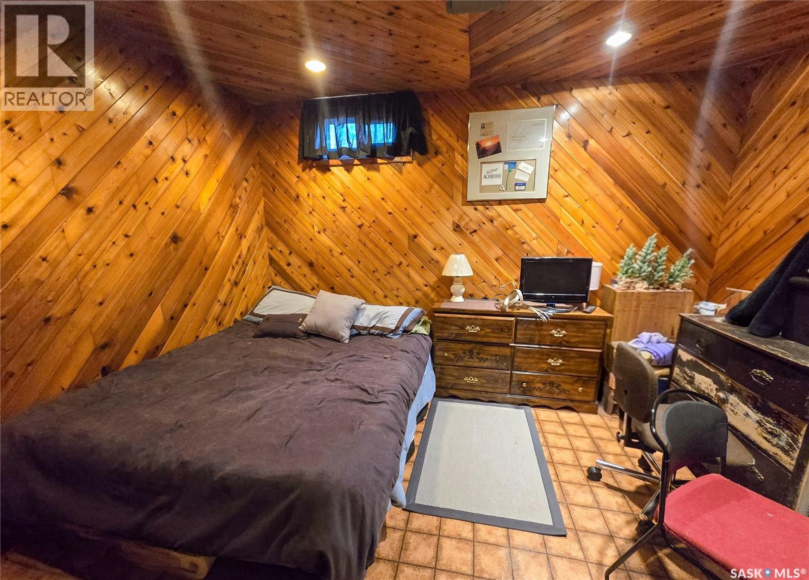 15 Mackenzie Drive, Yorkton, SK - Indoor Photo Showing Bedroom