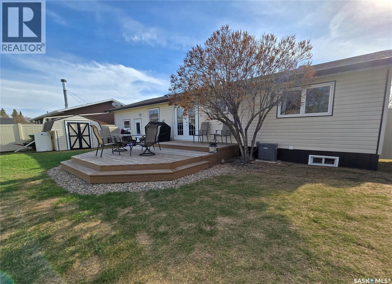 15 Mackenzie Drive, Yorkton, SK - Outdoor With Deck Patio Veranda