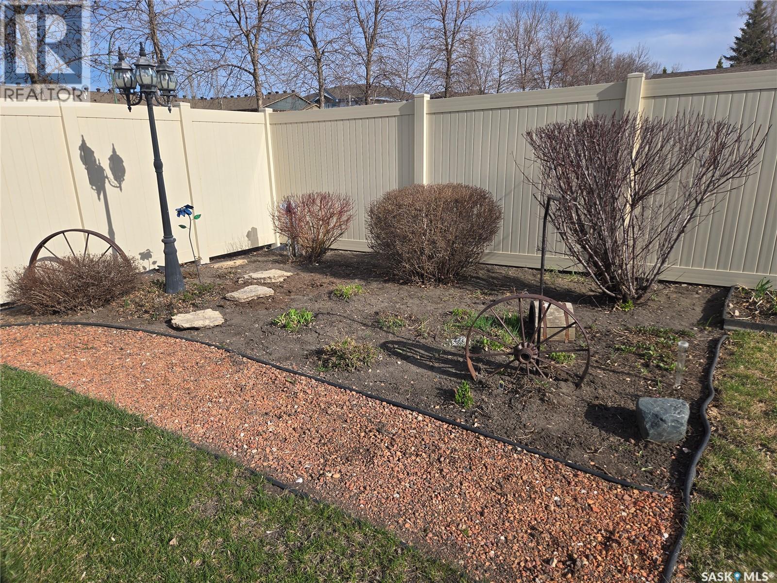 15 Mackenzie Drive, Yorkton, SK - Outdoor