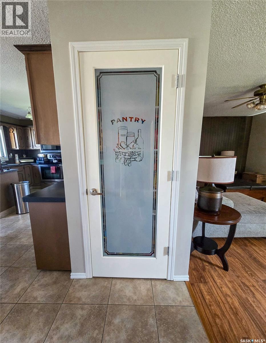 15 Mackenzie Drive, Yorkton, SK - Indoor Photo Showing Other Room