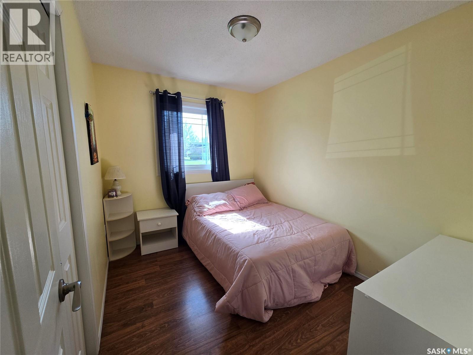 15 Mackenzie Drive, Yorkton, SK - Indoor Photo Showing Bedroom