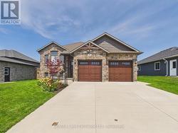 13 LAKEFIELD DRIVE Kincardine, ON N2Z 0C9