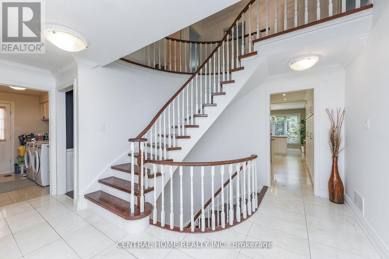 4 Robaldon Road, Toronto, ON - Indoor Photo Showing Other Room