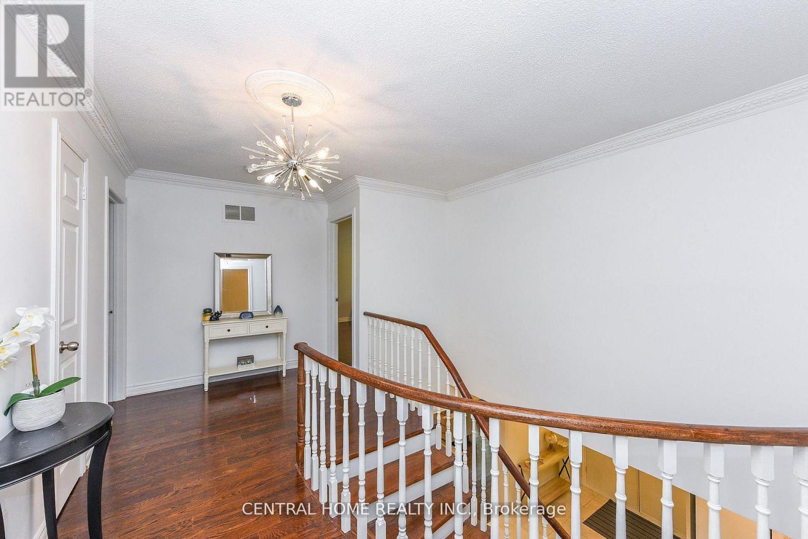 4 Robaldon Road, Toronto, ON - Indoor Photo Showing Other Room