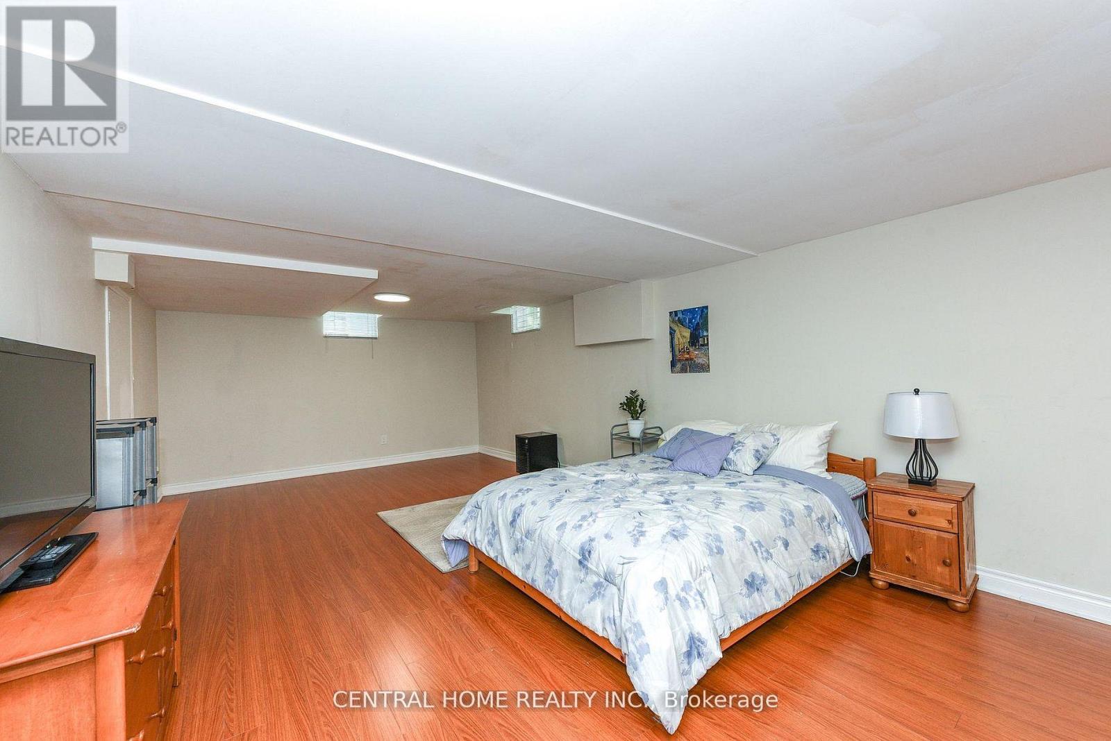 4 Robaldon Road, Toronto, ON - Indoor Photo Showing Bedroom
