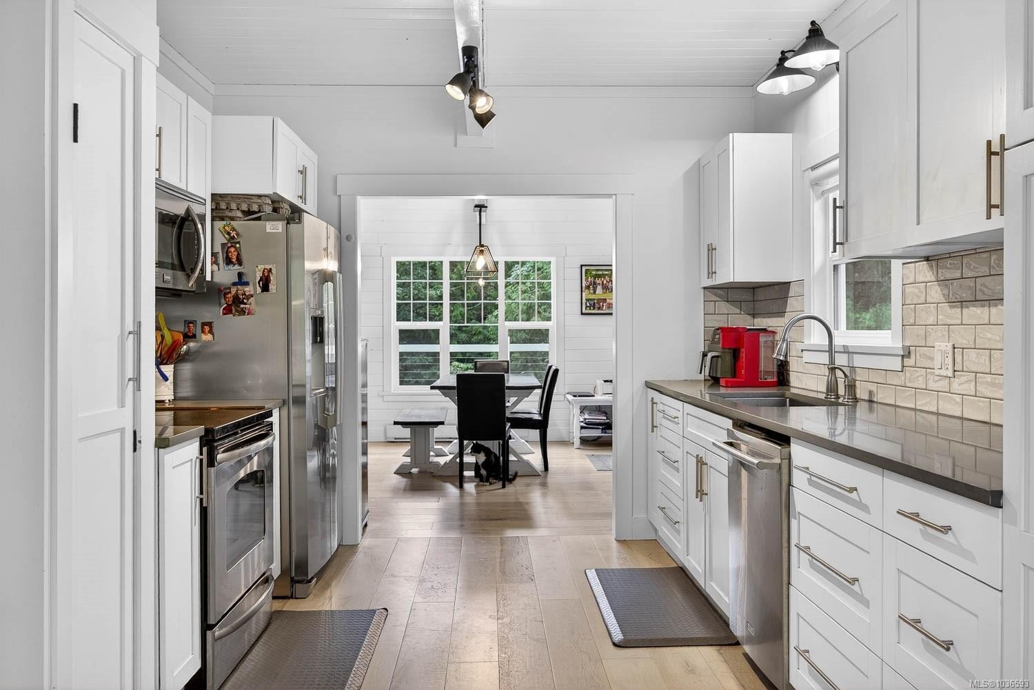 110 Forest Hill Pl, Salt Spring, BC