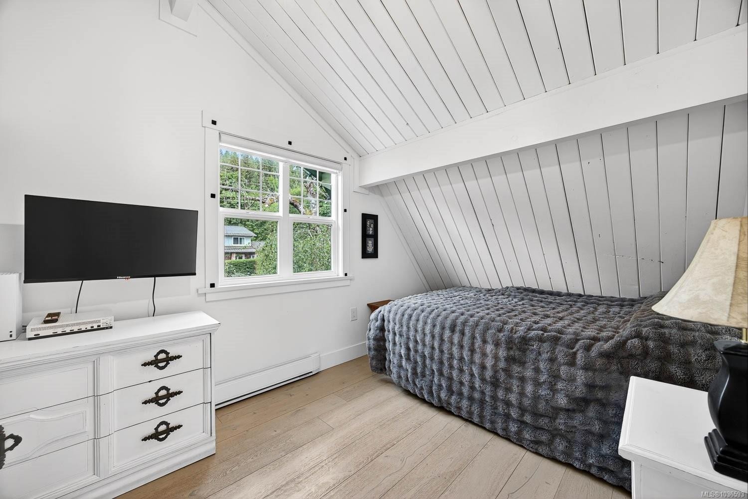 110 Forest Hill Pl, Salt Spring, BC