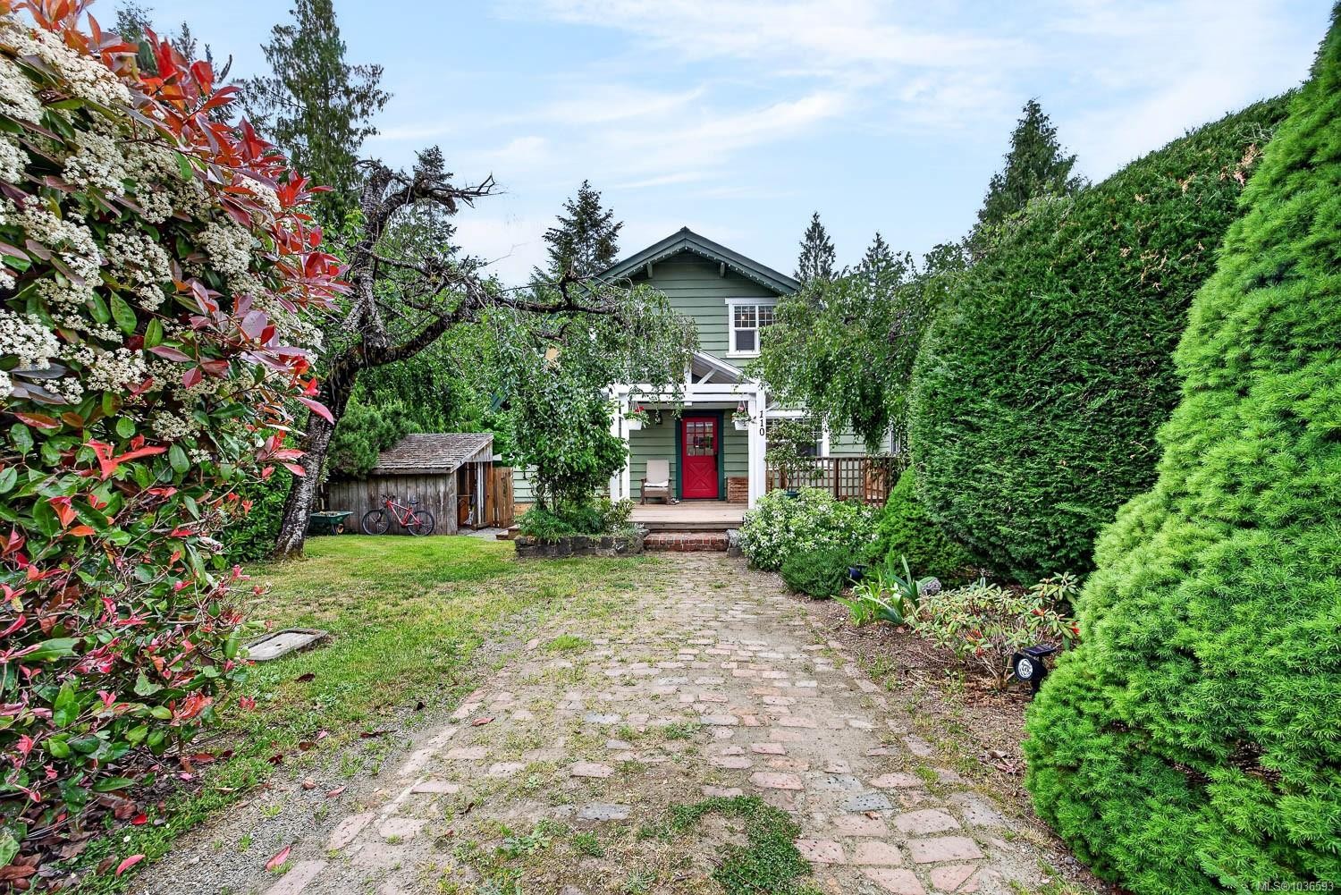 110 Forest Hill Pl, Salt Spring, BC