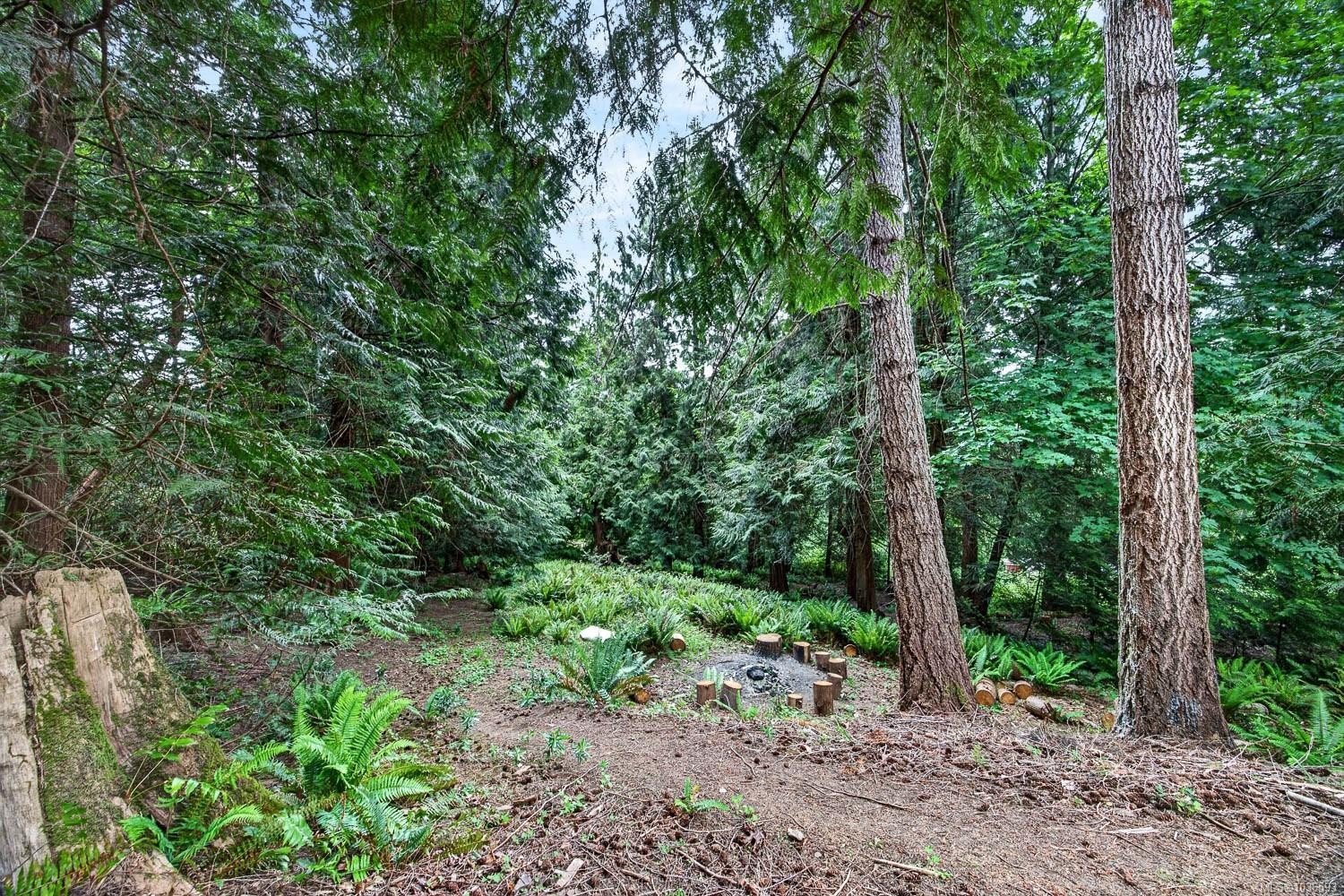 110 Forest Hill Pl, Salt Spring, BC