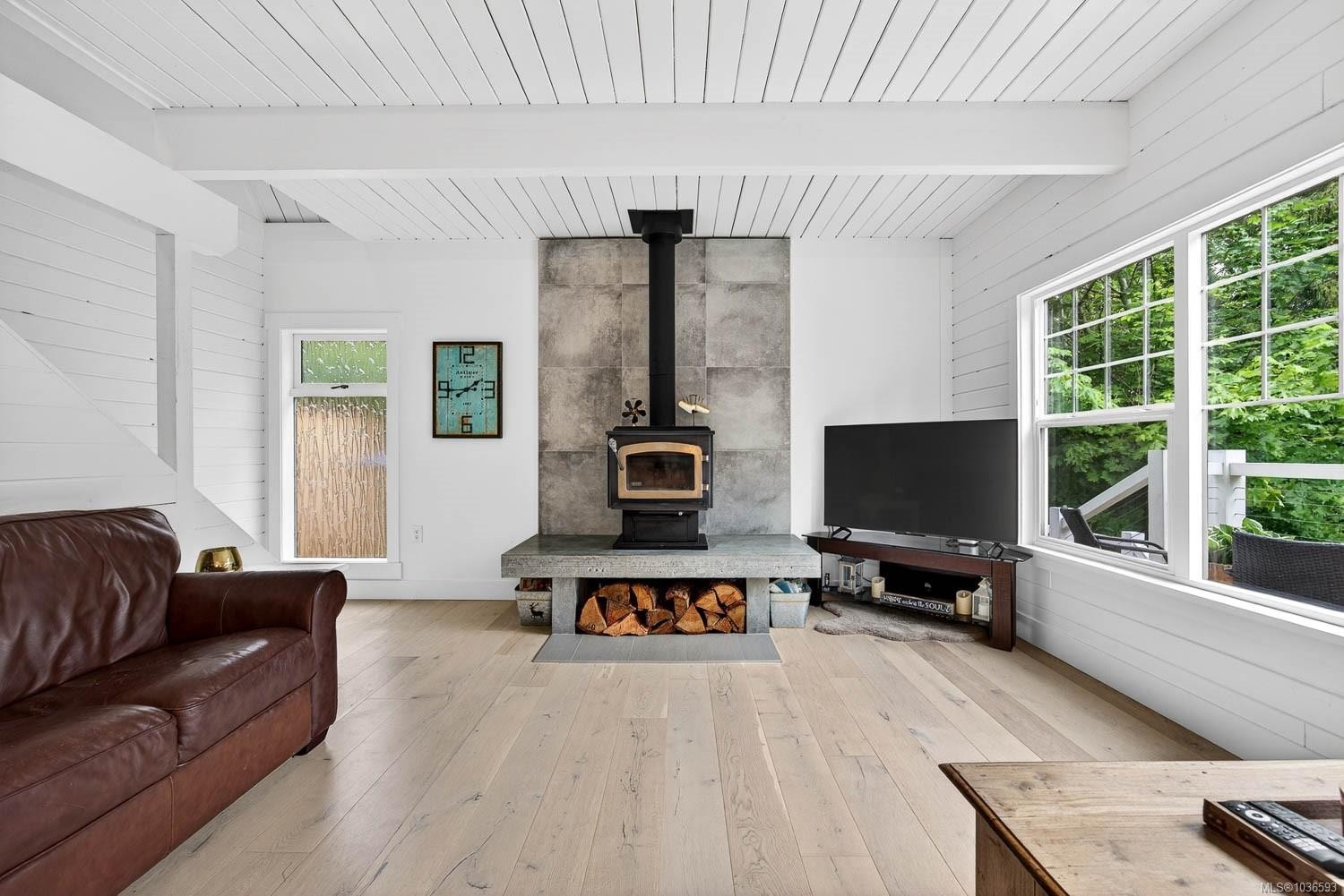 110 Forest Hill Pl, Salt Spring, BC