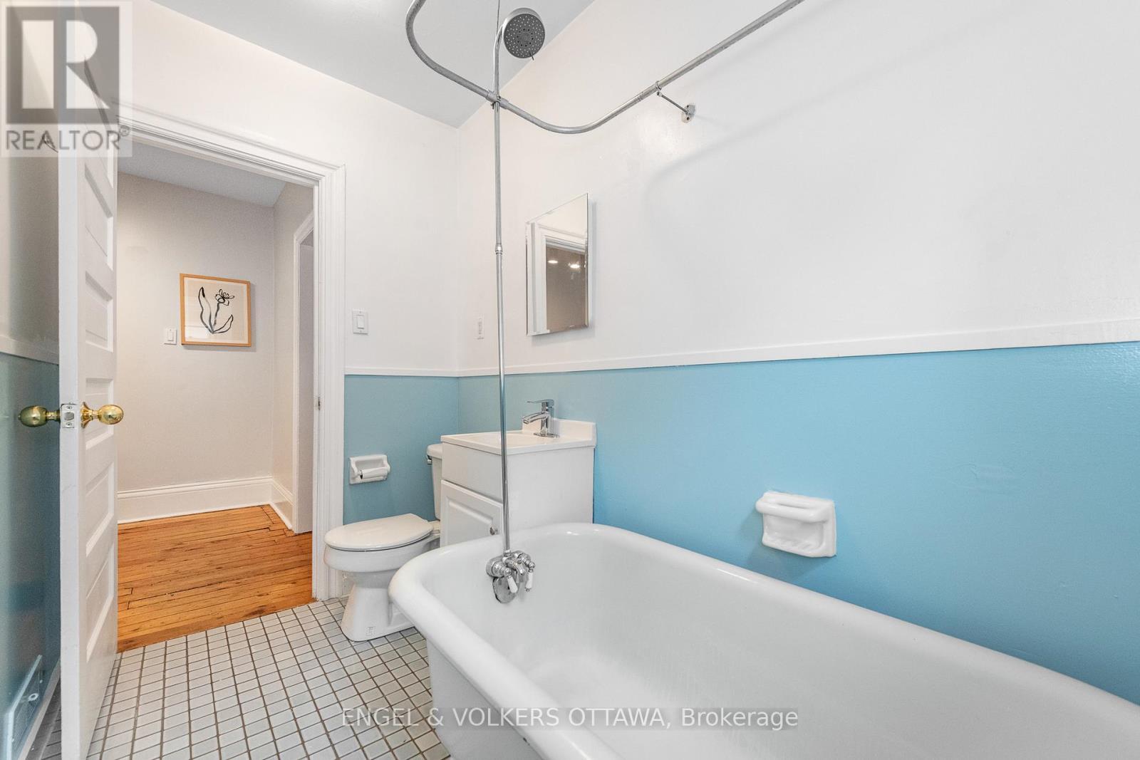 230 Percy Street, Ottawa, ON - Indoor Photo Showing Bathroom