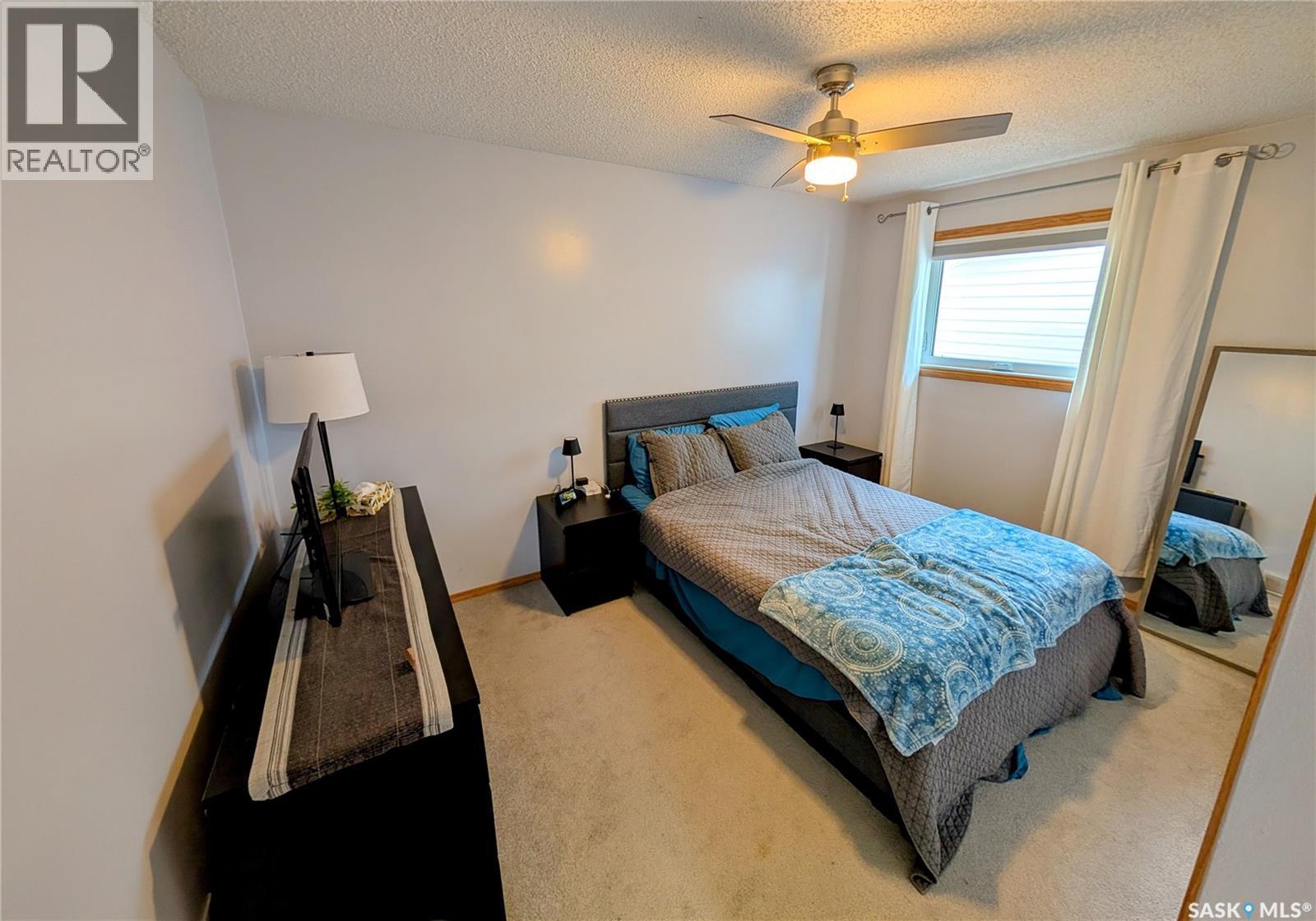 110 Paynter Crescent, Regina, SK - Indoor Photo Showing Bedroom