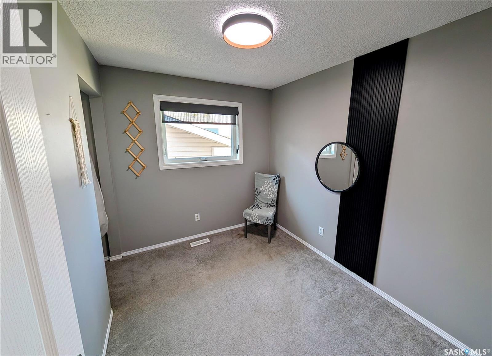110 Paynter Crescent, Regina, SK - Indoor