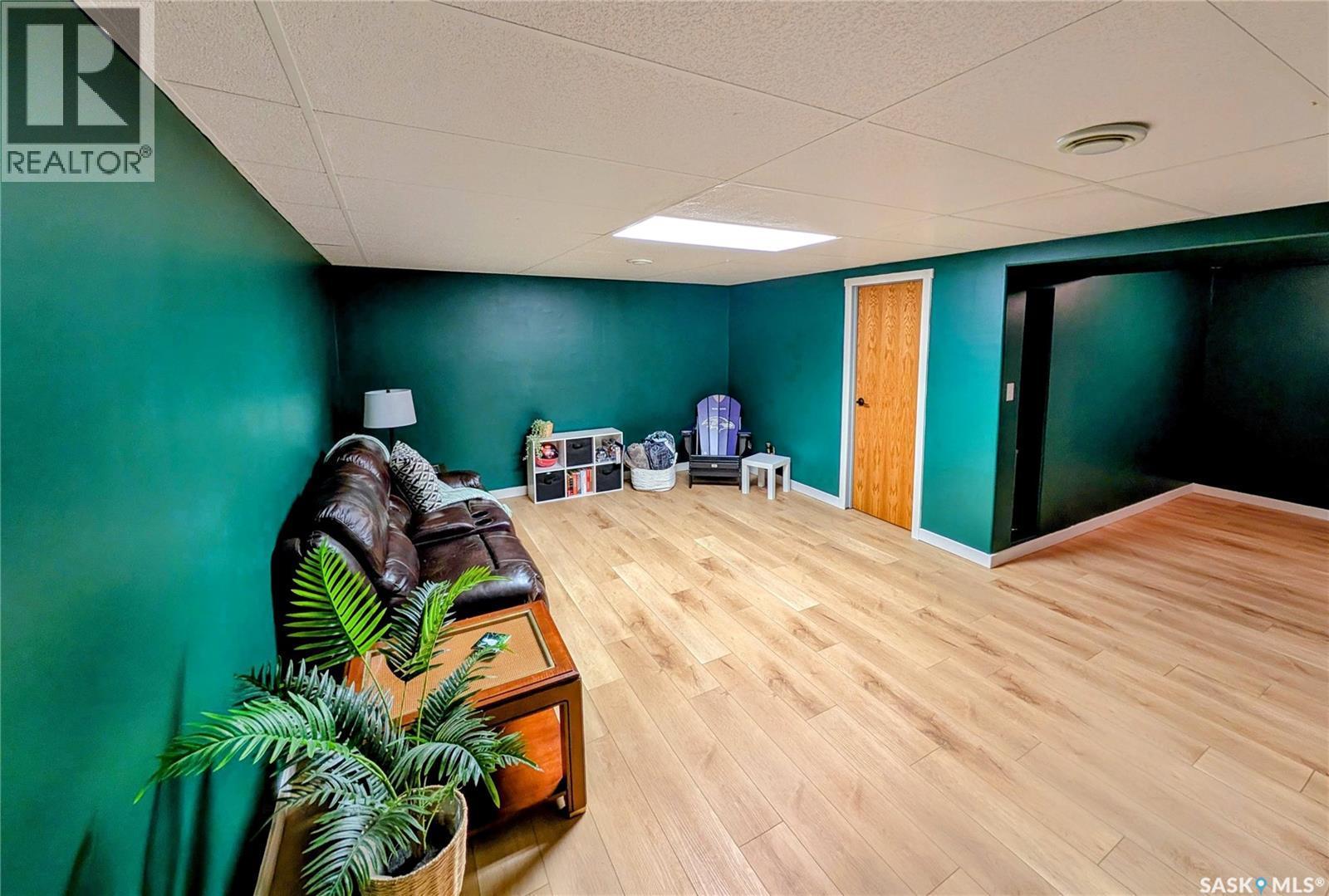 110 Paynter Crescent, Regina, SK - Indoor