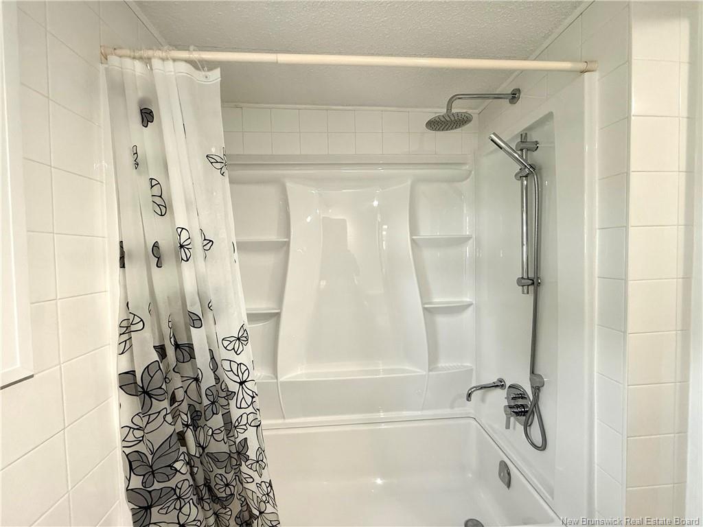 43 Le Paradis St, Saint-Jacques, NB