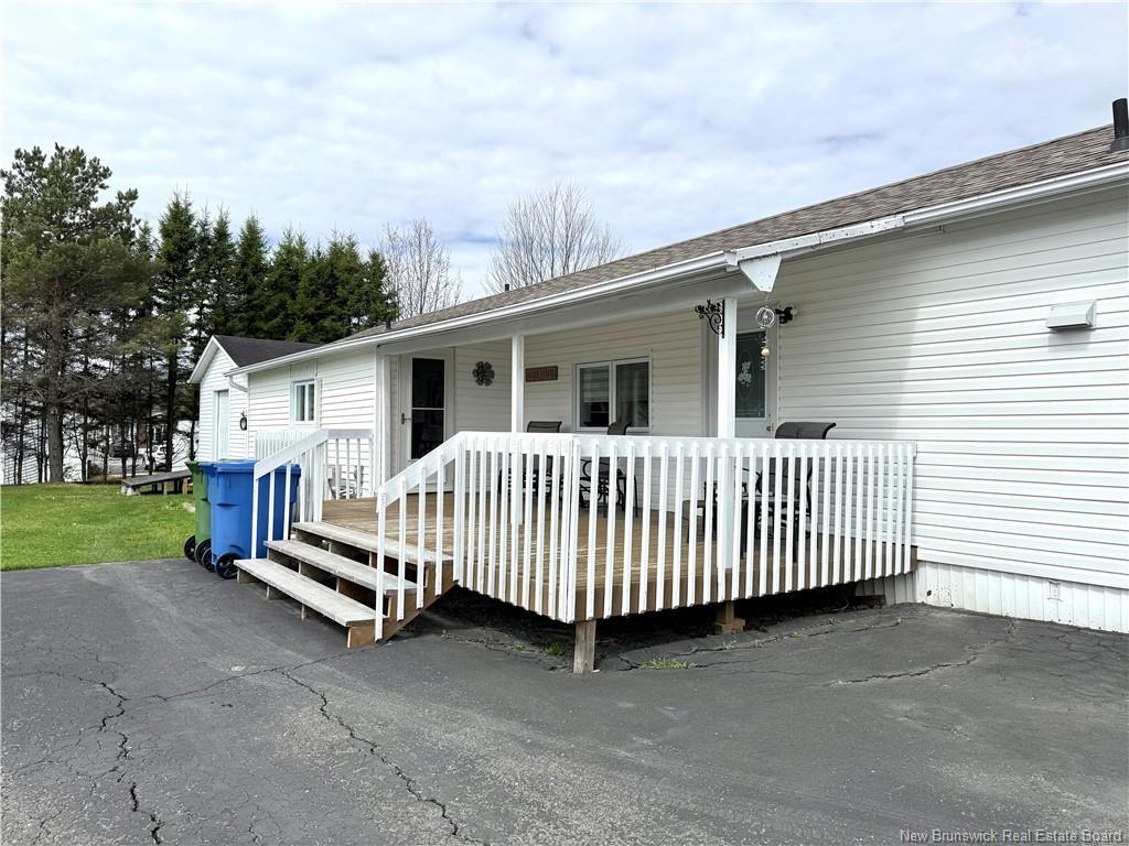 43 Le Paradis St, Saint-Jacques, NB