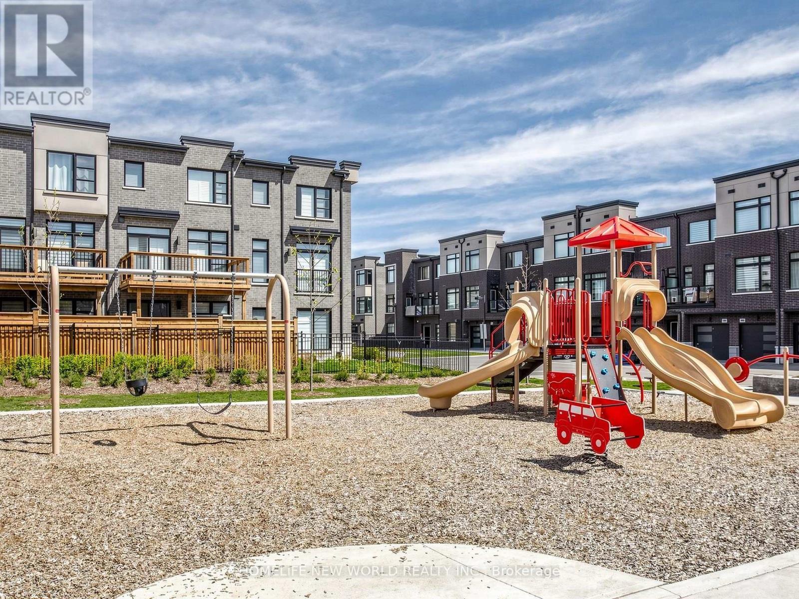 218 - 2550 Castlegate Crossing, Pickering, ON - Outdoor
