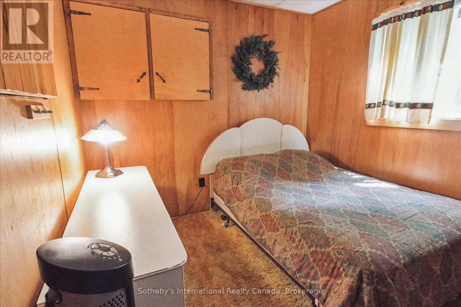 1 Brill'S Island, Nipissing, ON - Indoor Photo Showing Bedroom