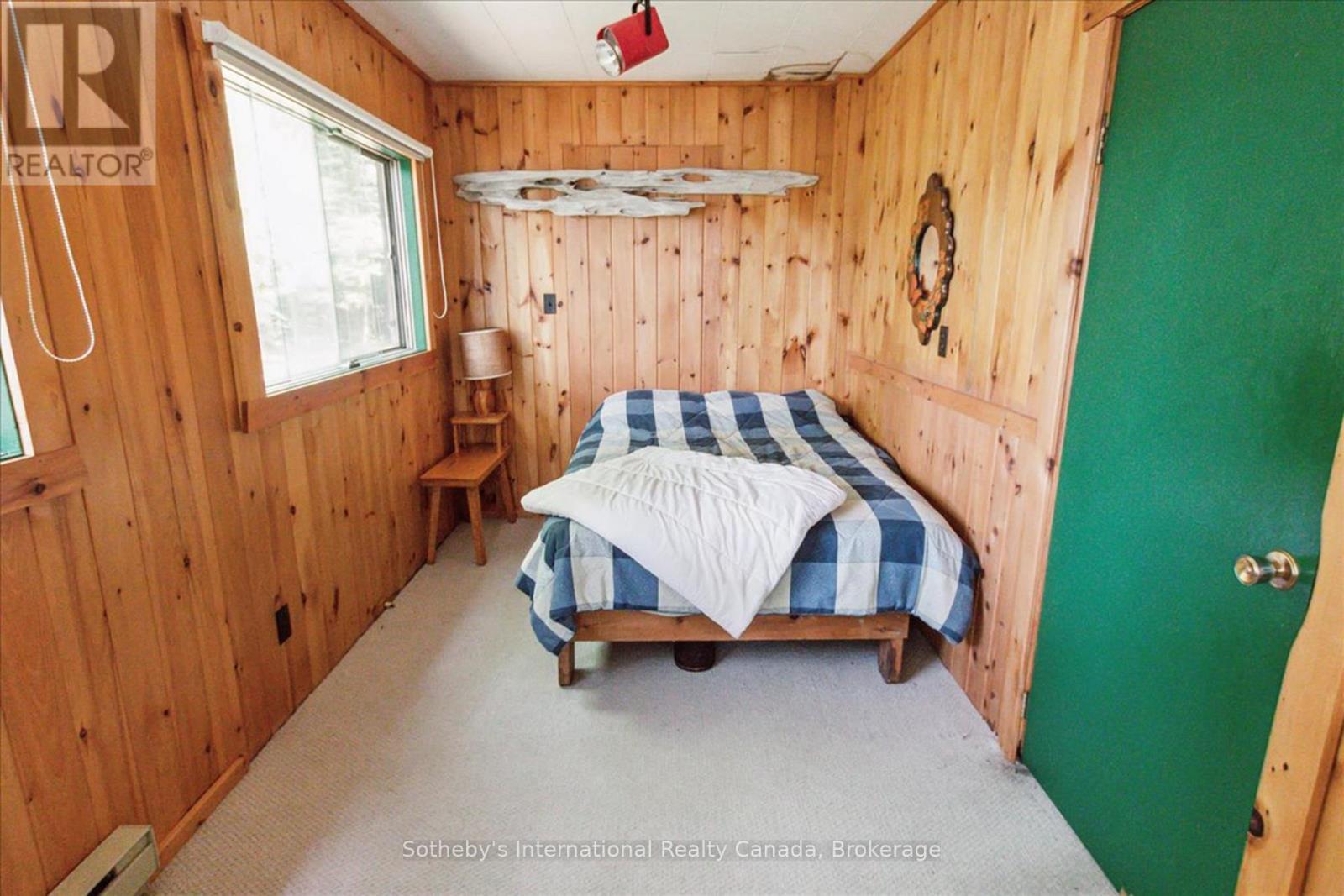 1 Brill'S Island, Nipissing, ON - Indoor Photo Showing Bedroom