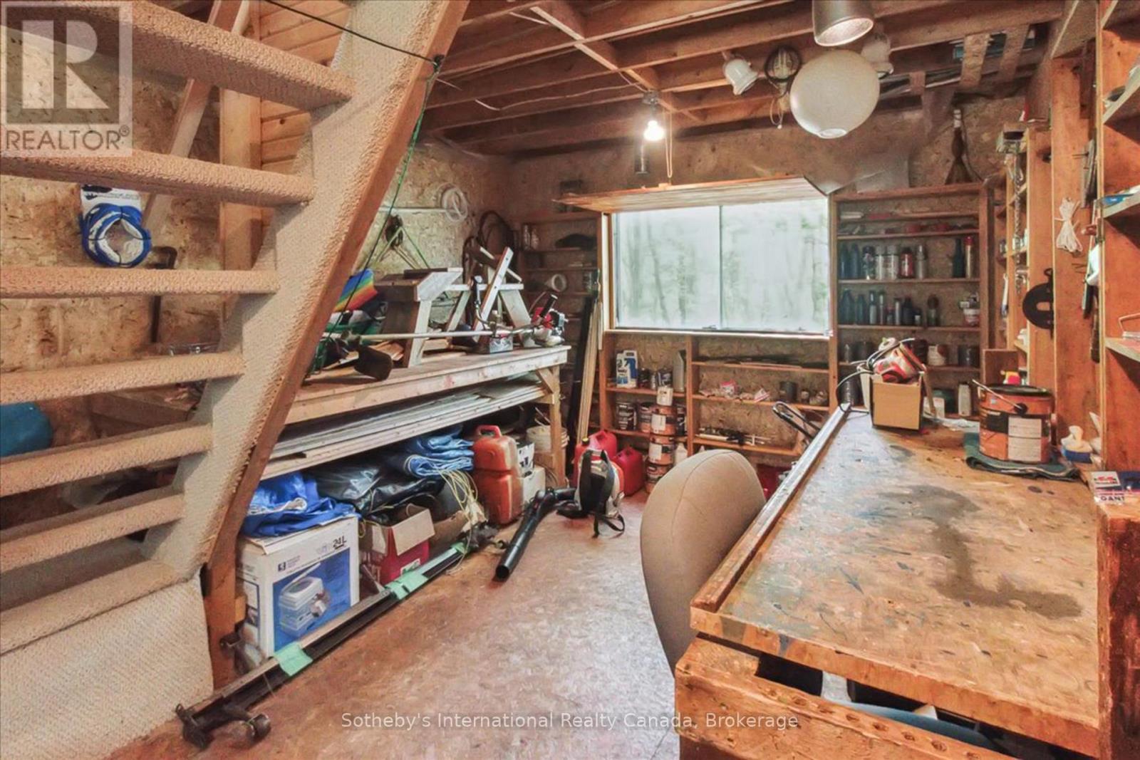 1 Brill'S Island, Nipissing, ON - Indoor Photo Showing Other Room