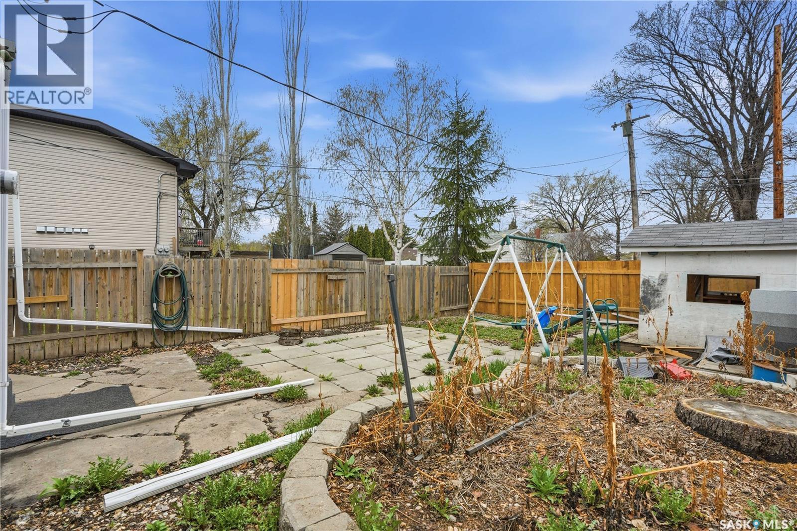 1115 J Avenue N, Saskatoon, SK - Outdoor