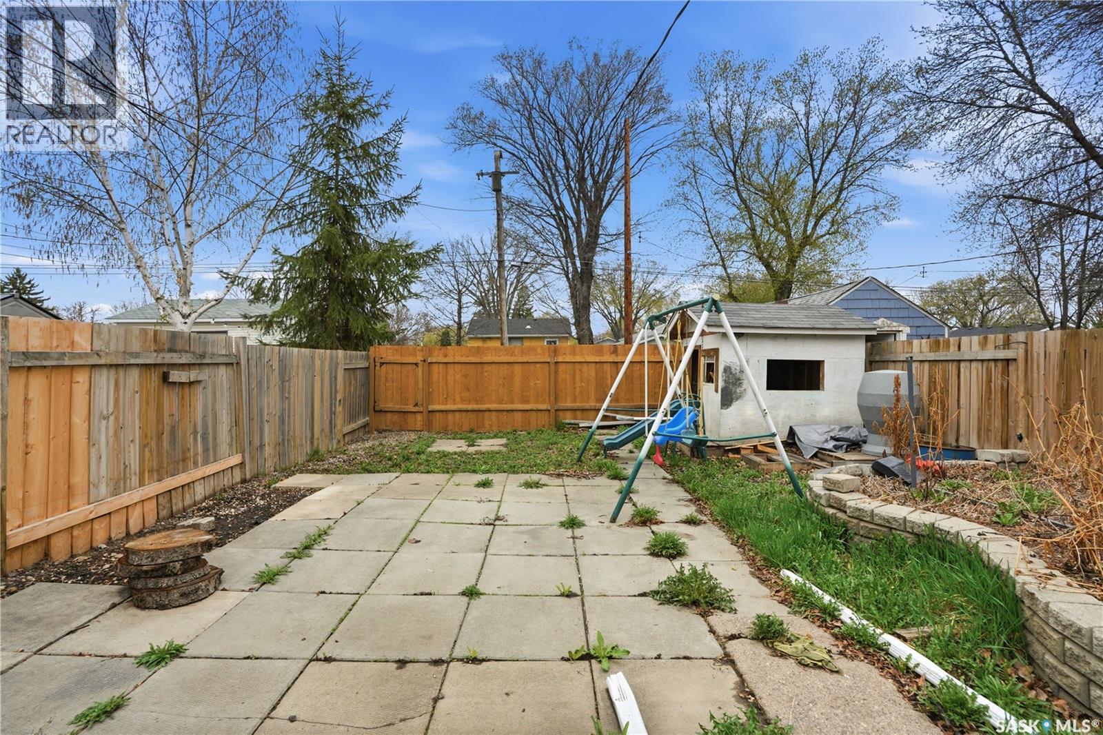 1115 J Avenue N, Saskatoon, SK - Outdoor With Backyard