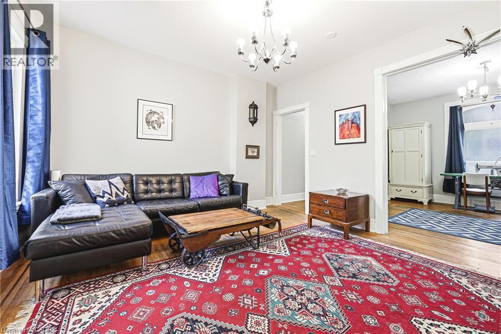 Living Room - 43 Harvey Street, Hamilton, ON - Indoor Photo Showing Living Room