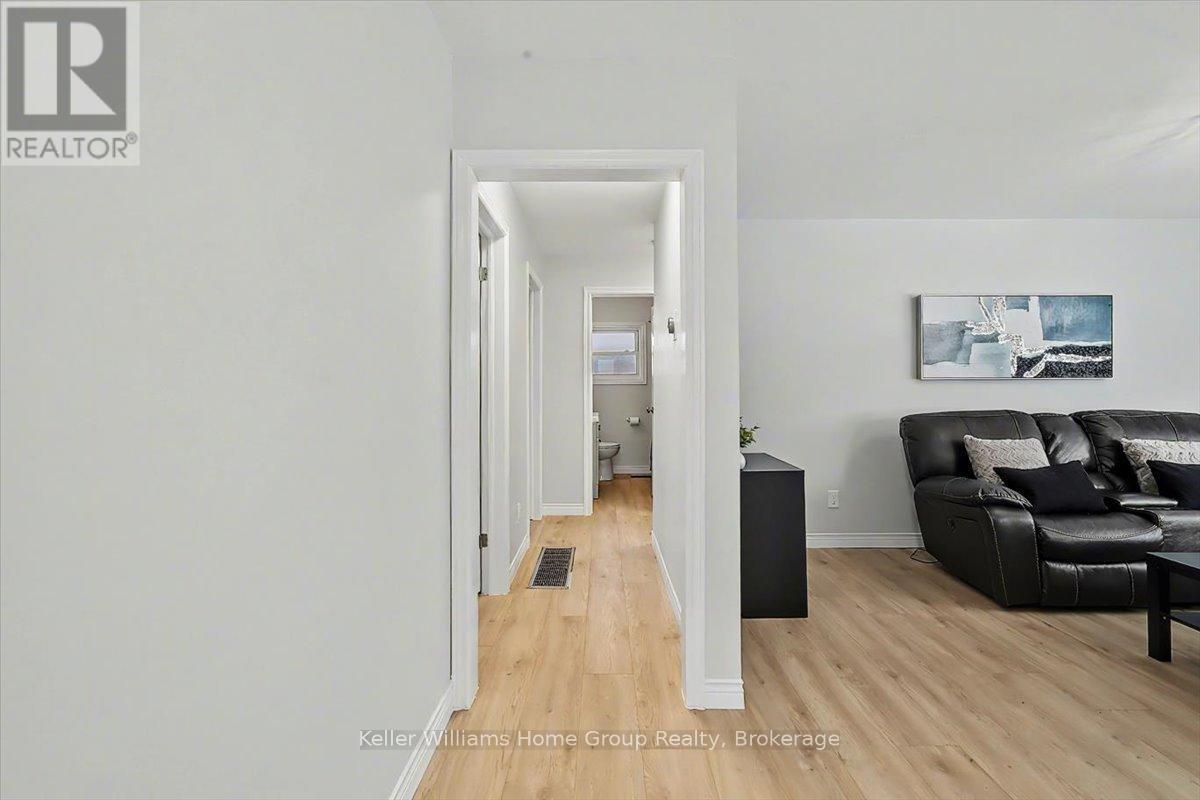 Entry way - 1520 Concession Road, Cambridge, ON - Indoor