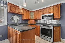 Kitchen/Dining -
