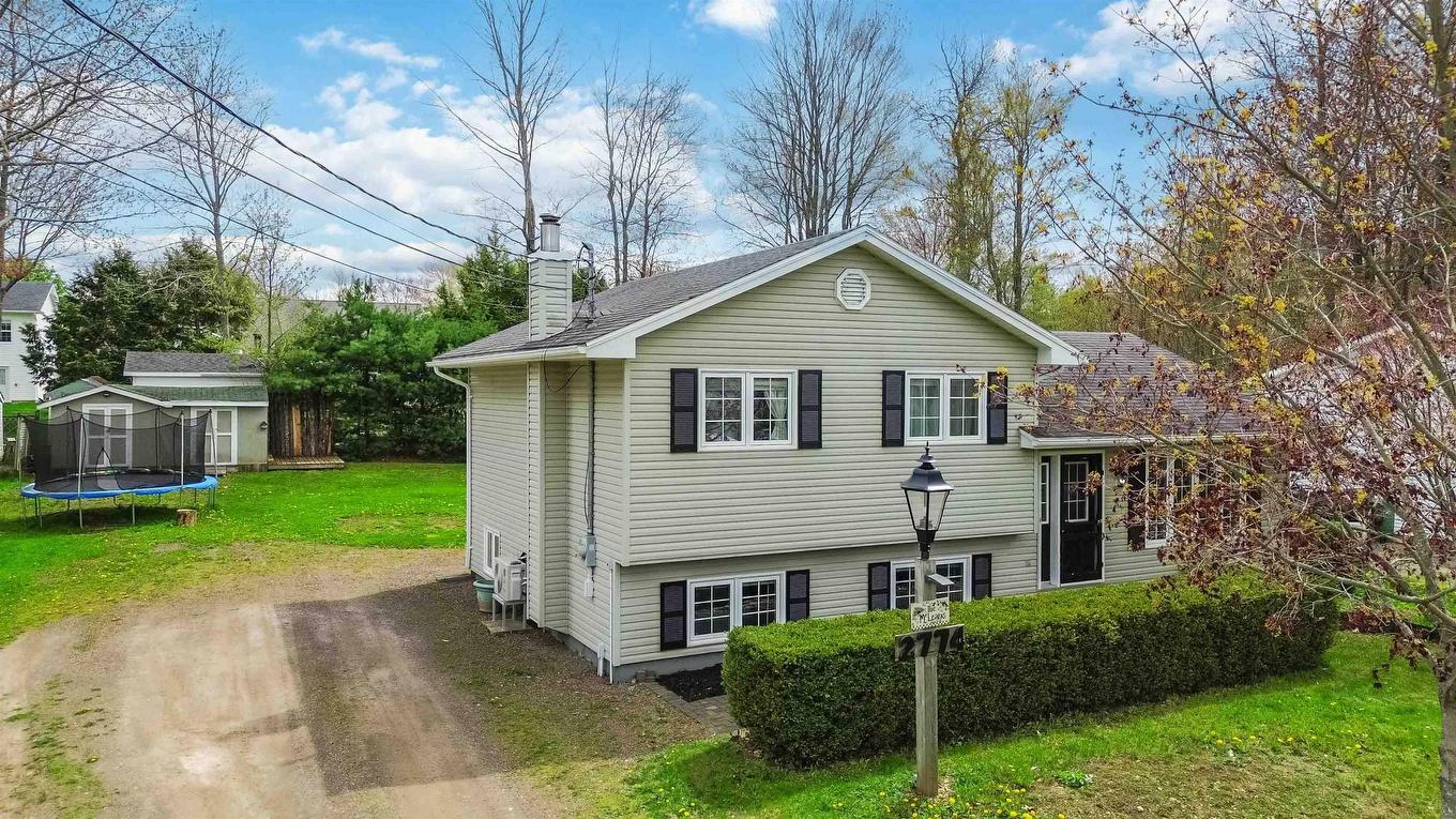 2774 Poplar Drive, Coldbrook, NS