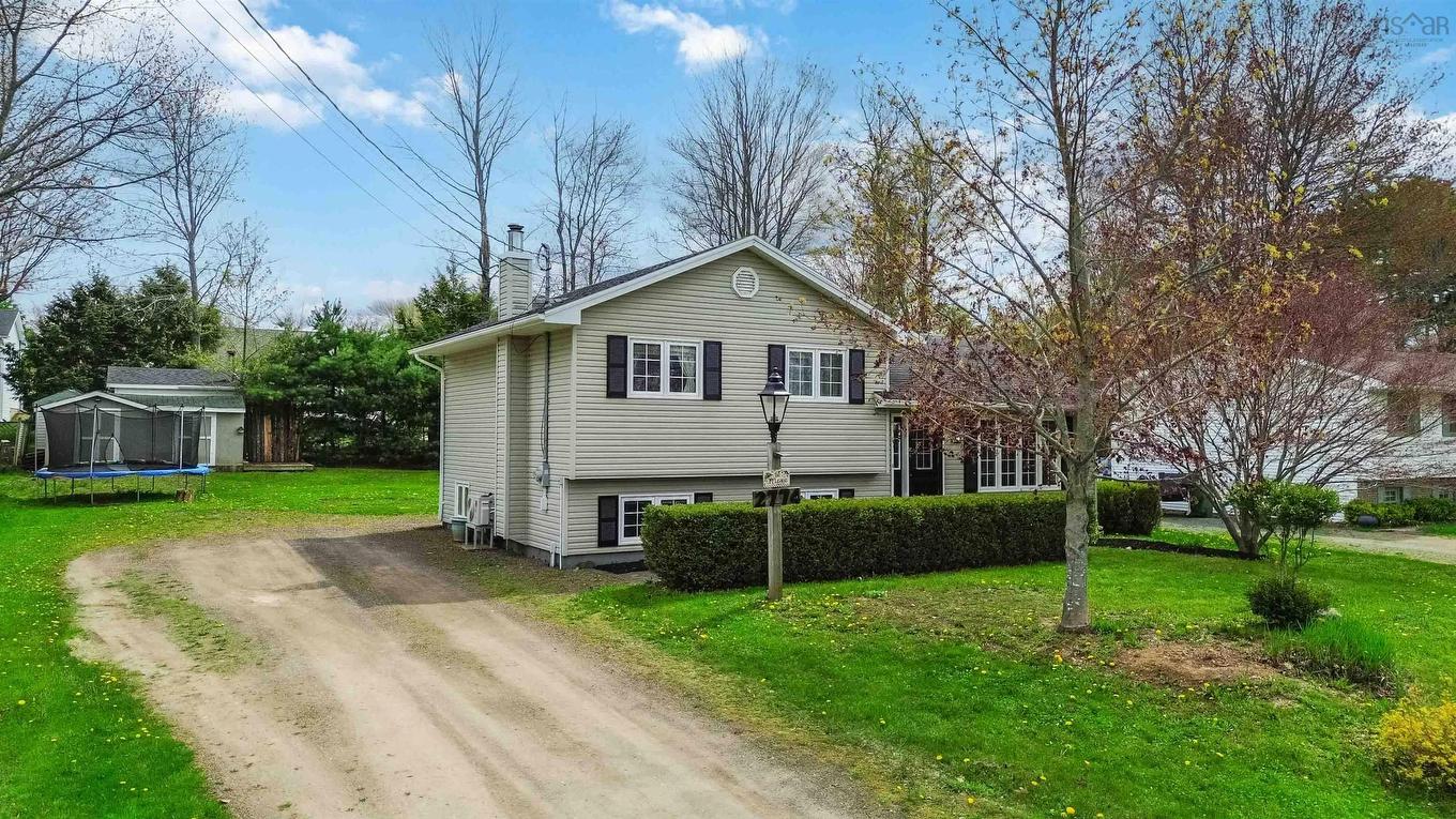 2774 Poplar Drive, Coldbrook, NS