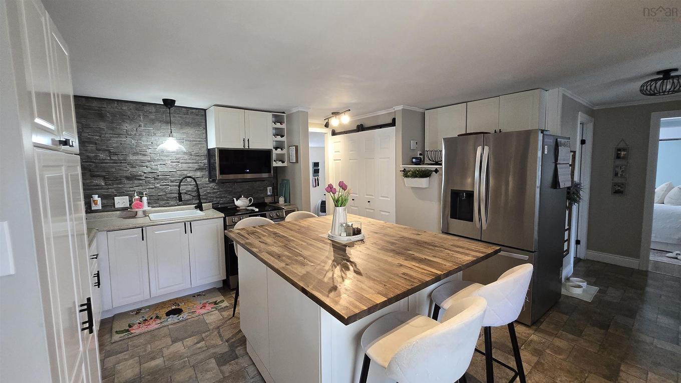 27 Pinecrest Drive, New Minas, NS