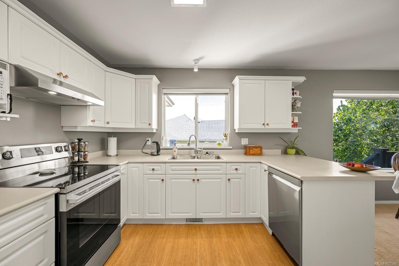 678 Nelson Rd, Campbell River, BC