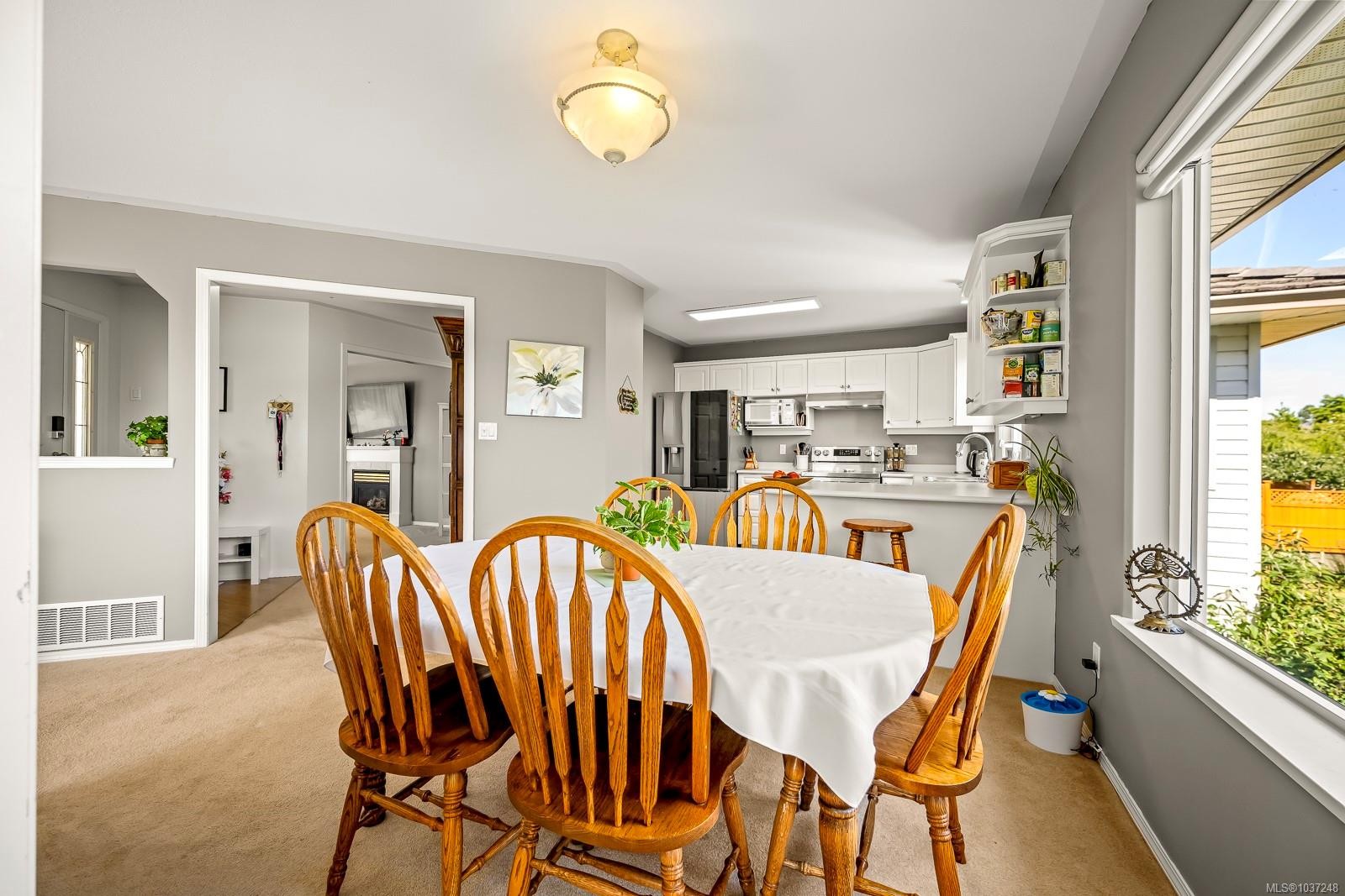678 Nelson Rd, Campbell River, BC