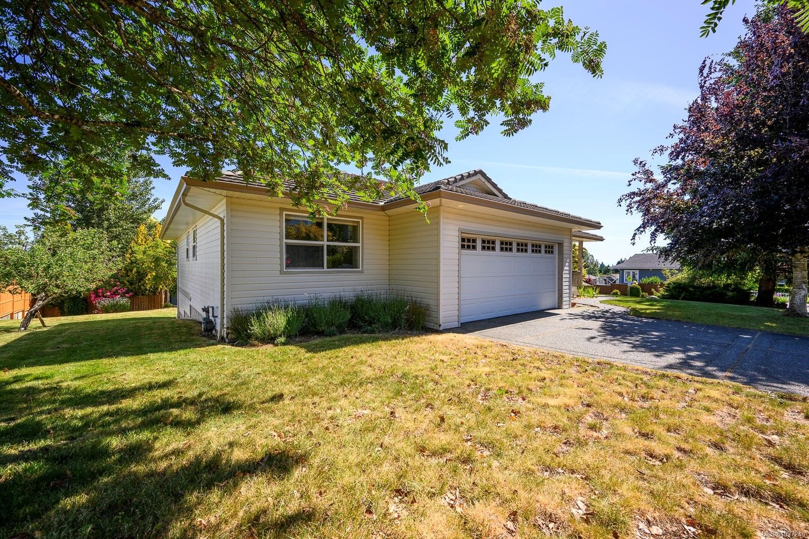 678 Nelson Rd, Campbell River, BC