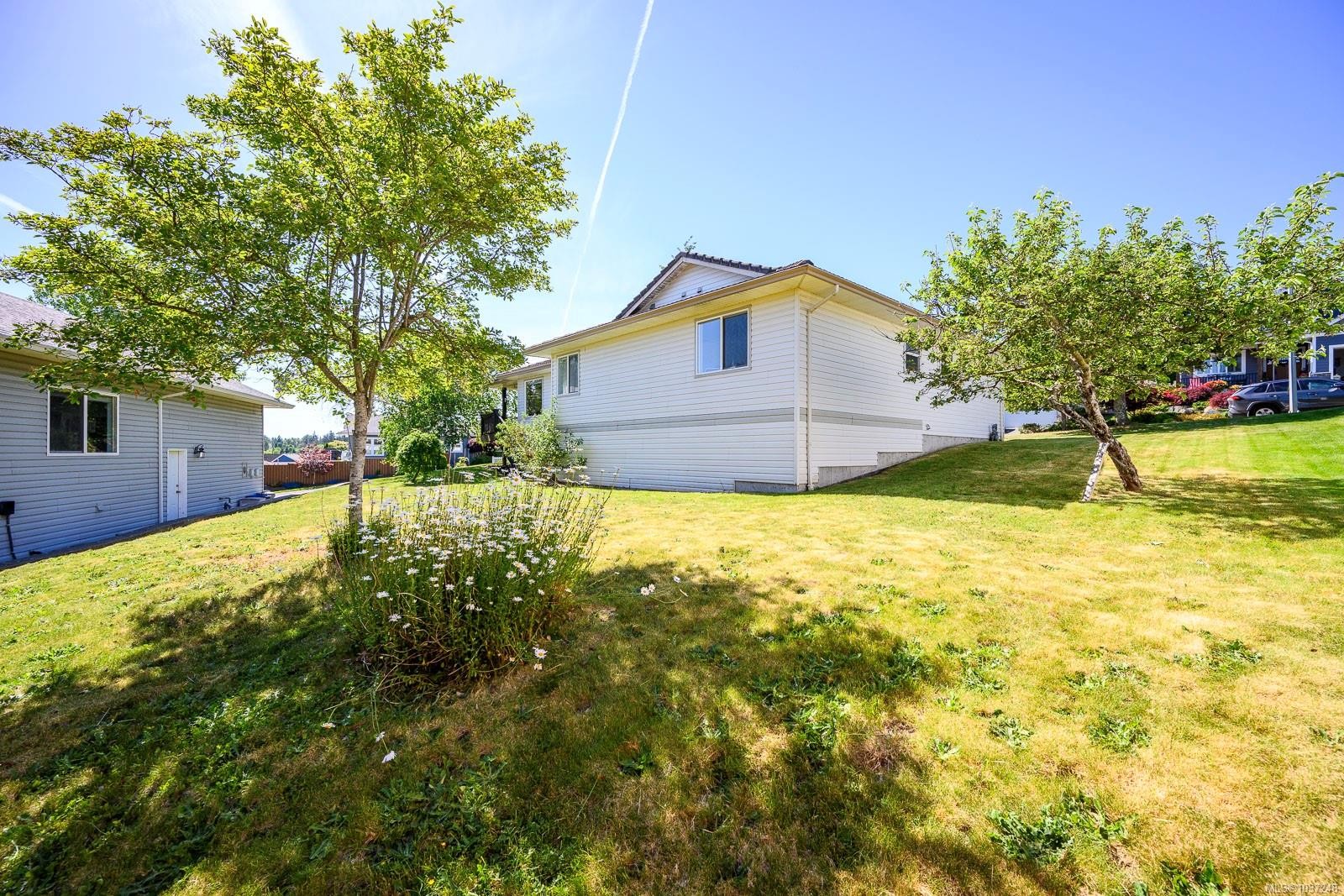 678 Nelson Rd, Campbell River, BC