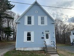 22 Warren AVE Miramichi, NB E1N 2J3