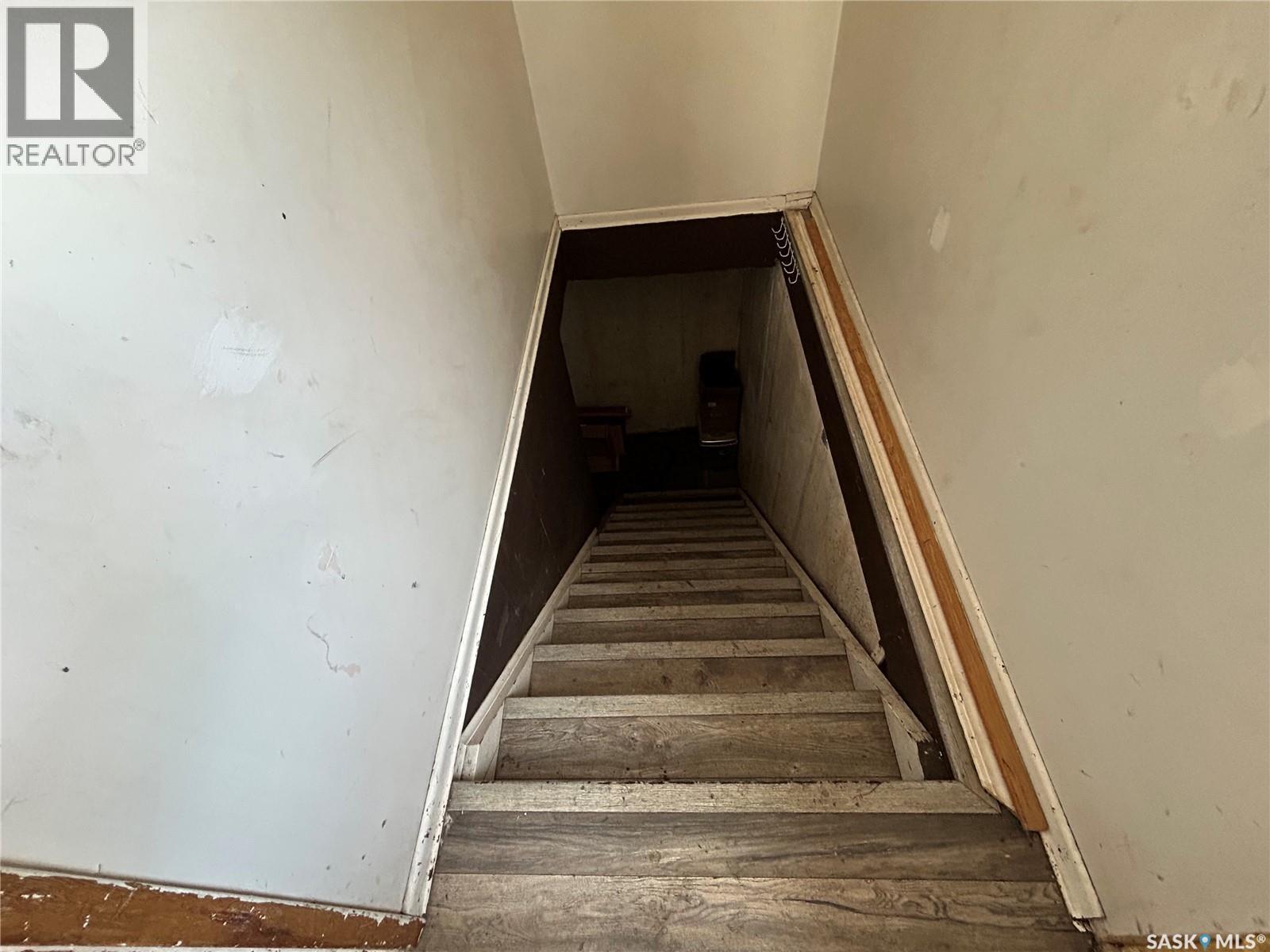 825 Valley Street, Estevan, SK - Indoor Photo Showing Other Room