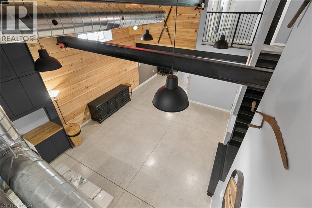 24 Davidson Street, Cambridge, ON - Indoor Photo Showing Other Room