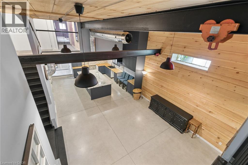 24 Davidson Street, Cambridge, ON - Indoor Photo Showing Other Room