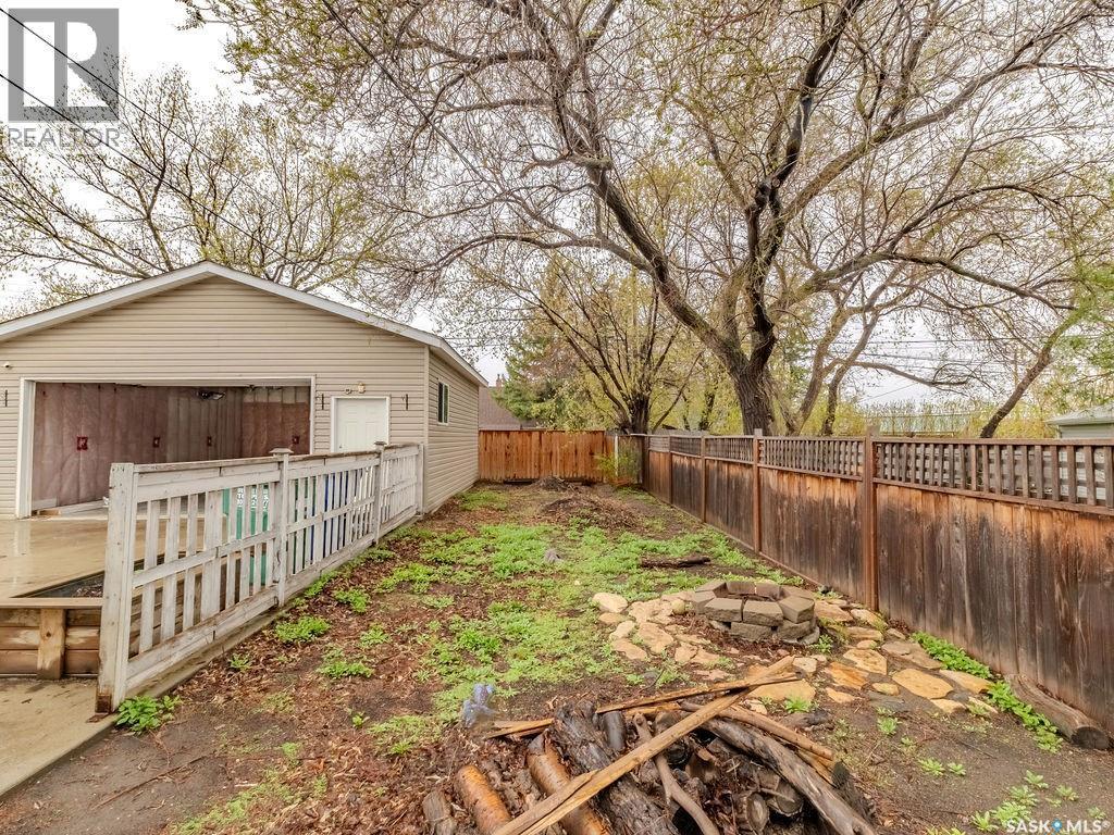 9 Minto Place, Saskatoon, SK - Outdoor