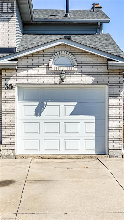 35 Horizon Court, Hamilton, ON - Outdoor With Exterior
