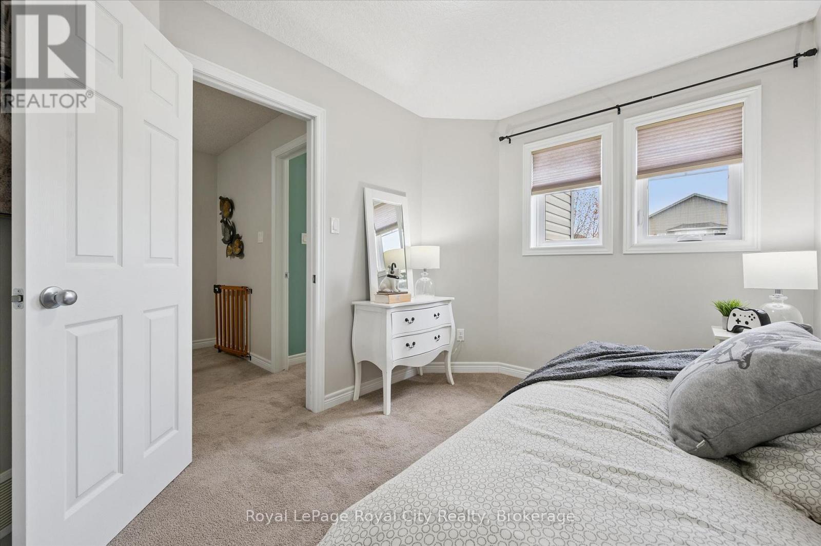 5 Sandybay Avenue, Kitchener, ON - Indoor Photo Showing Bedroom