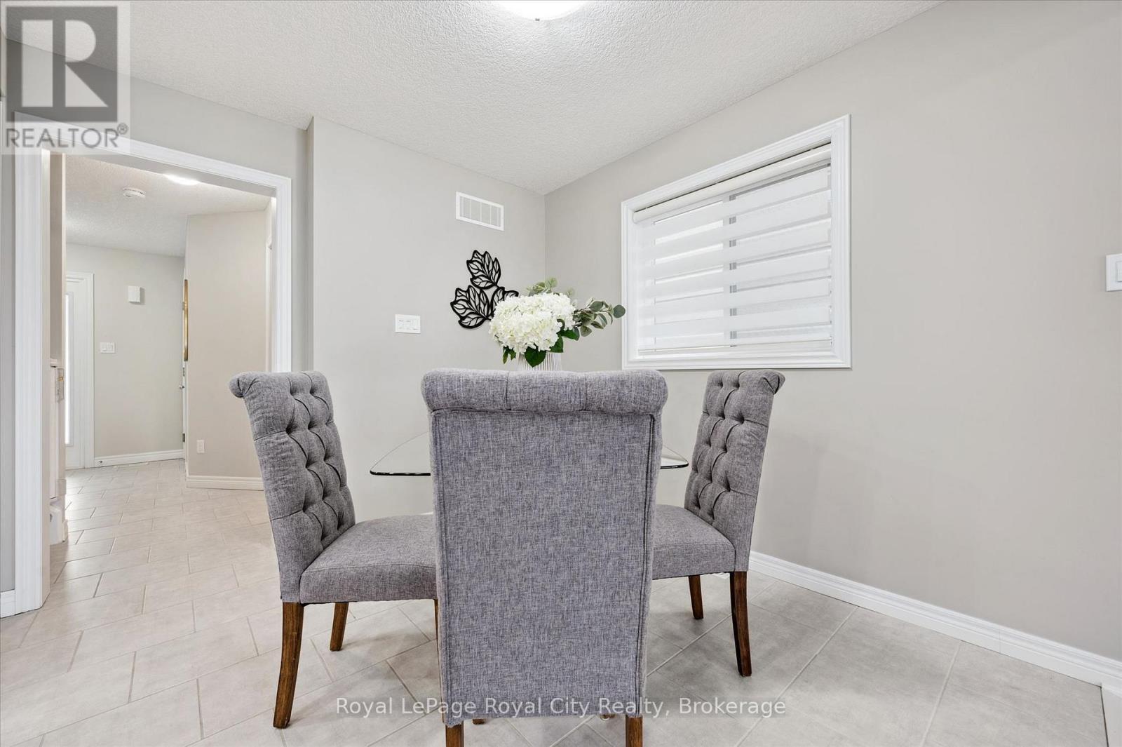 5 Sandybay Avenue, Kitchener, ON - Indoor Photo Showing Dining Room