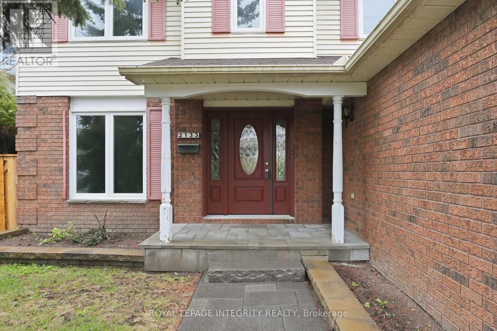 2133 Lenester Avenue, Ottawa, ON - Outdoor