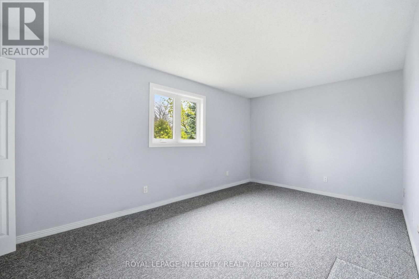 Bedroom 3 - 2133 Lenester Avenue, Ottawa, ON - Indoor Photo Showing Other Room