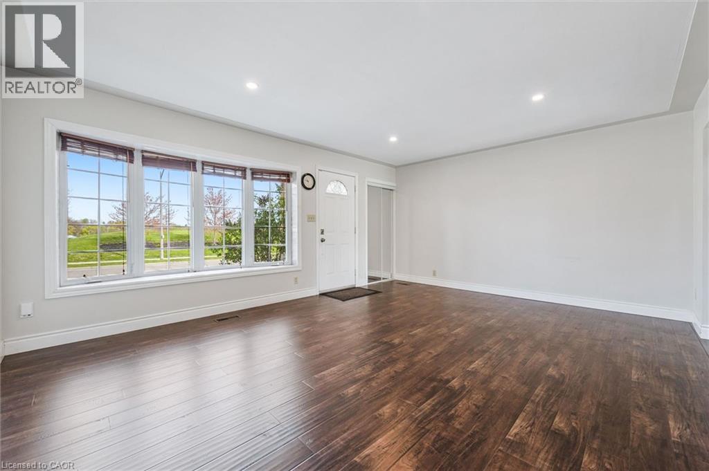 49 Overlea Drive, Kitchener, ON - Indoor Photo Showing Other Room