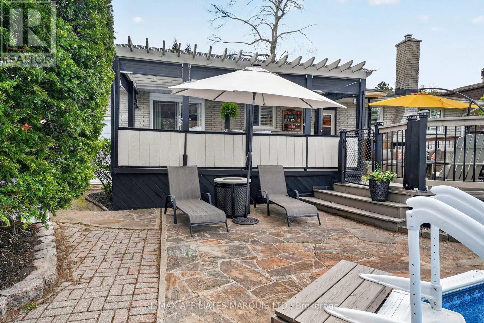 948 Fourth Street E, Cornwall, ON - Outdoor With Deck Patio Veranda